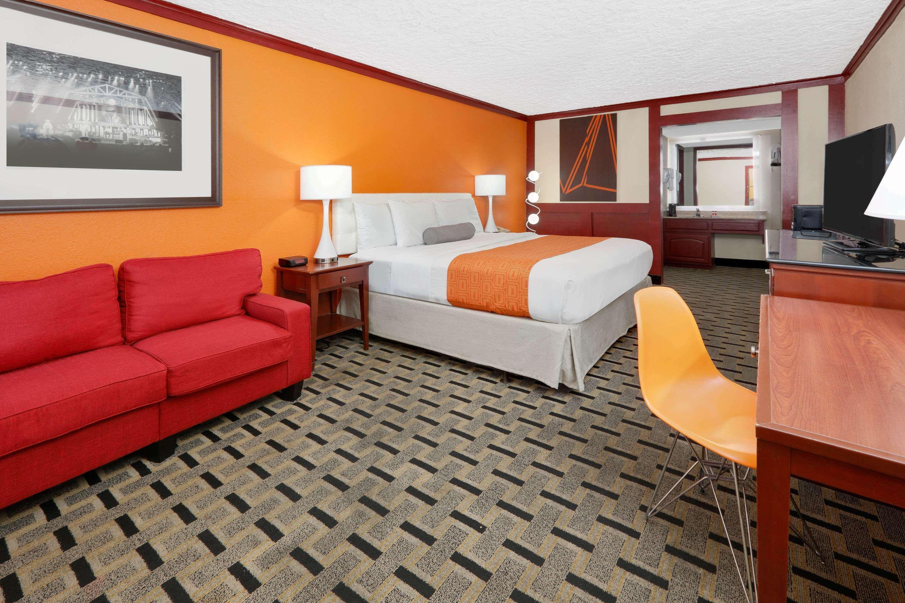 Howard Johnson By Wyndham San Marcos Exterior foto